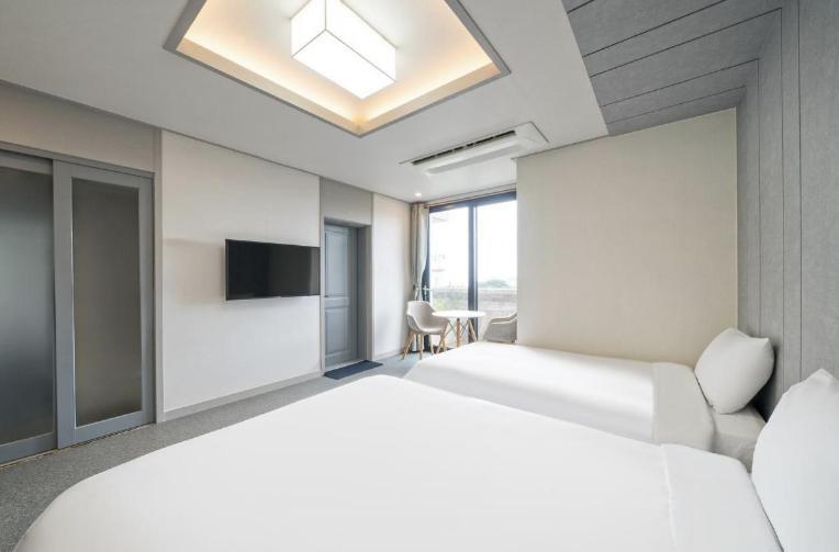Hotel Haru Σεογκουίπο Εξωτερικό φωτογραφία
